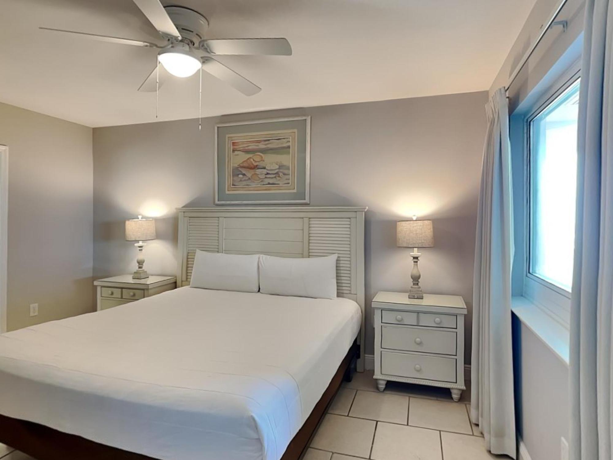 Emerald 1827 Apartment